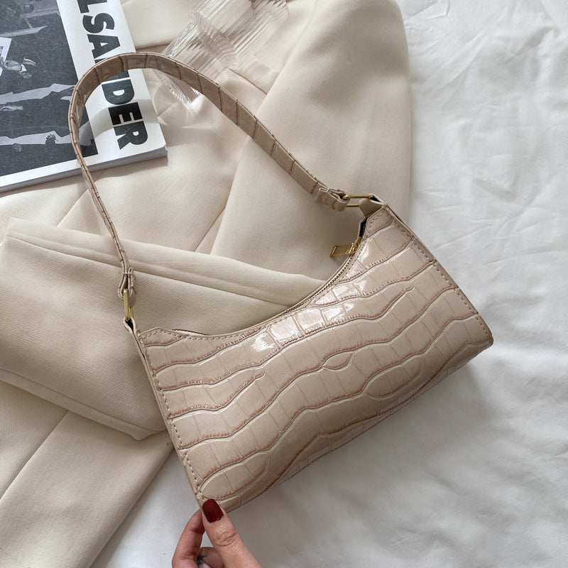 Retro Fashionable Bag for Women