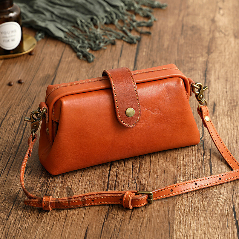 Retro Leather Clementine Purse