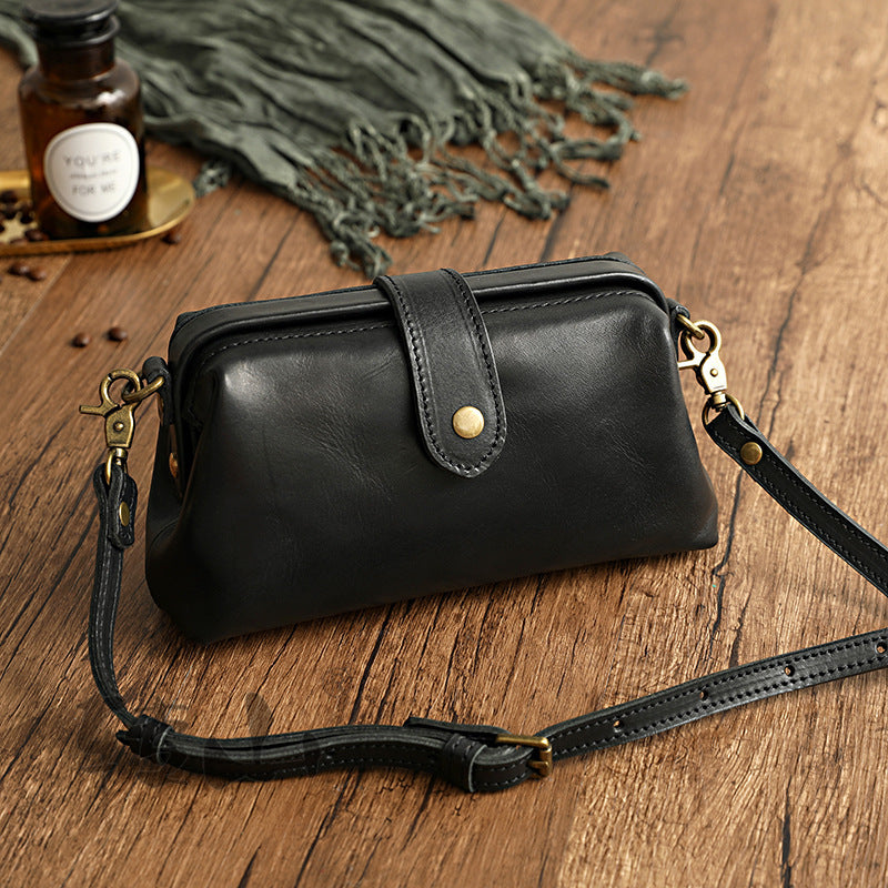 Retro Leather Clementine Purse