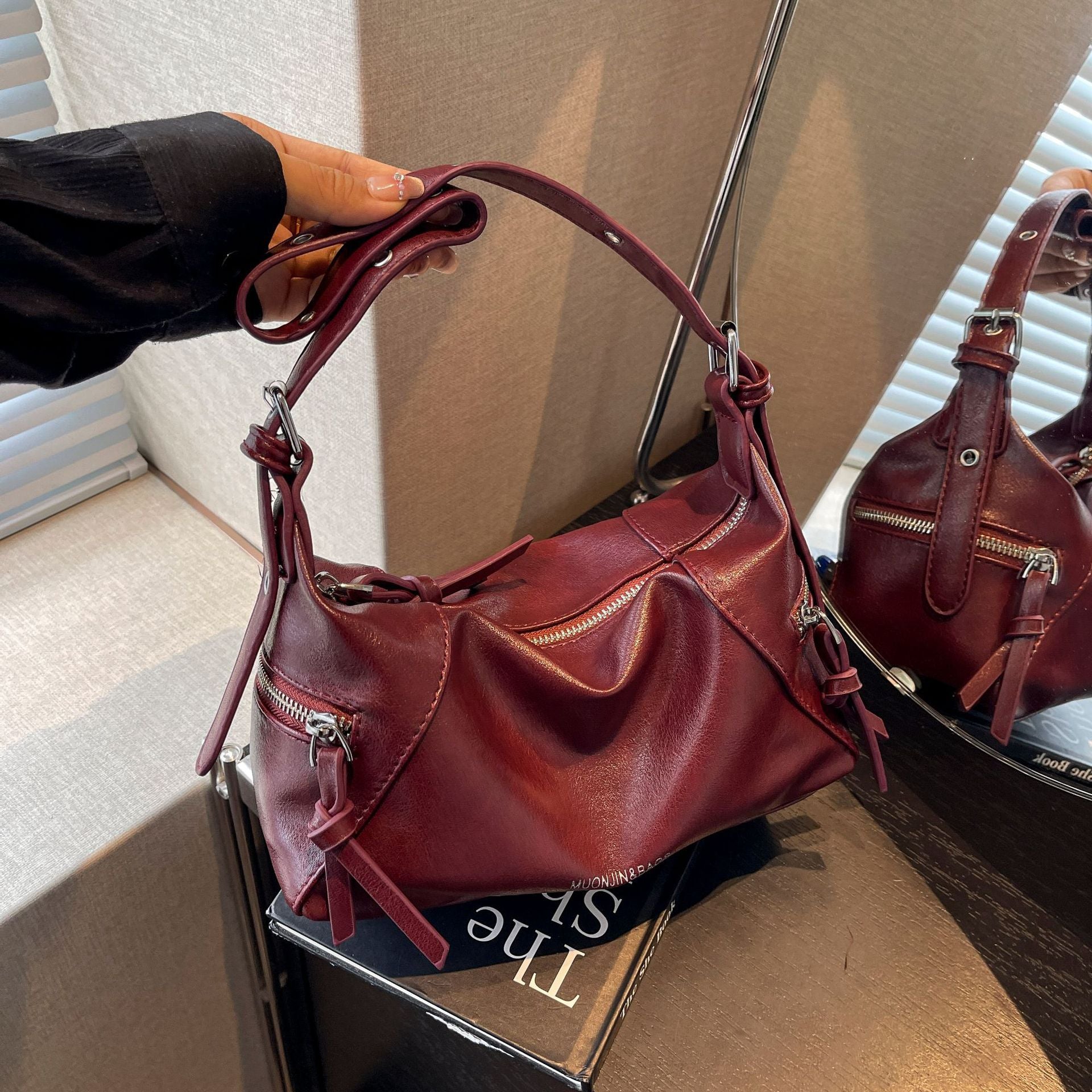 Retro Small Popular Crossbody Underarm Bag For Women